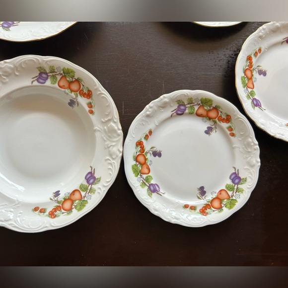7 Royal Kent salad/dessert plates 7.75” - Picture 2 of 7